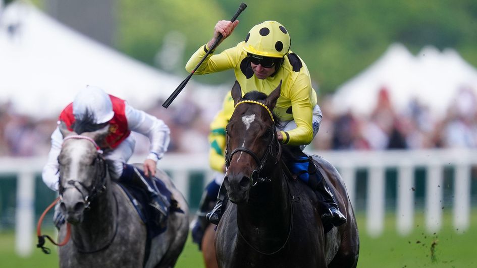 Tom Eaves celebrates on Inisherin